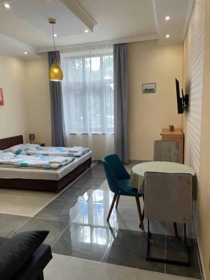 Kovacs Apartmanhaz Kiskunhalas Zimmer foto