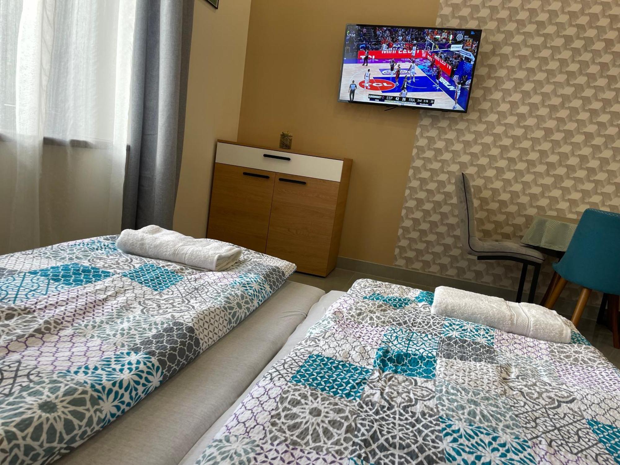 Kovacs Apartmanhaz Kiskunhalas Zimmer foto