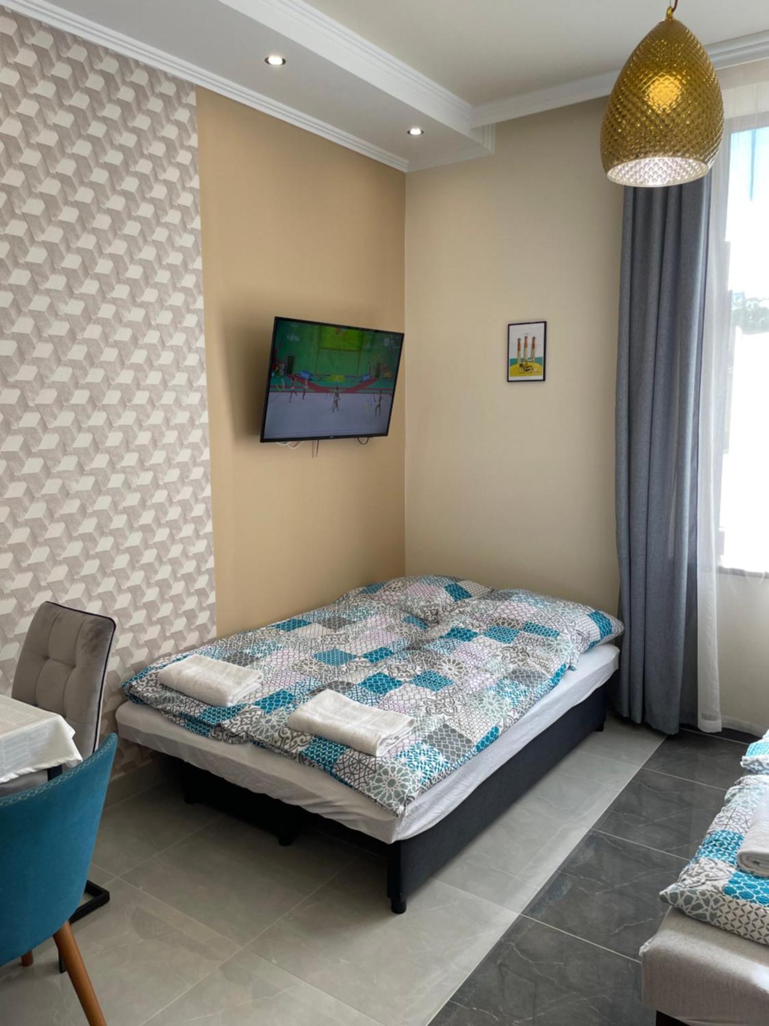 Kovacs Apartmanhaz Kiskunhalas Zimmer foto