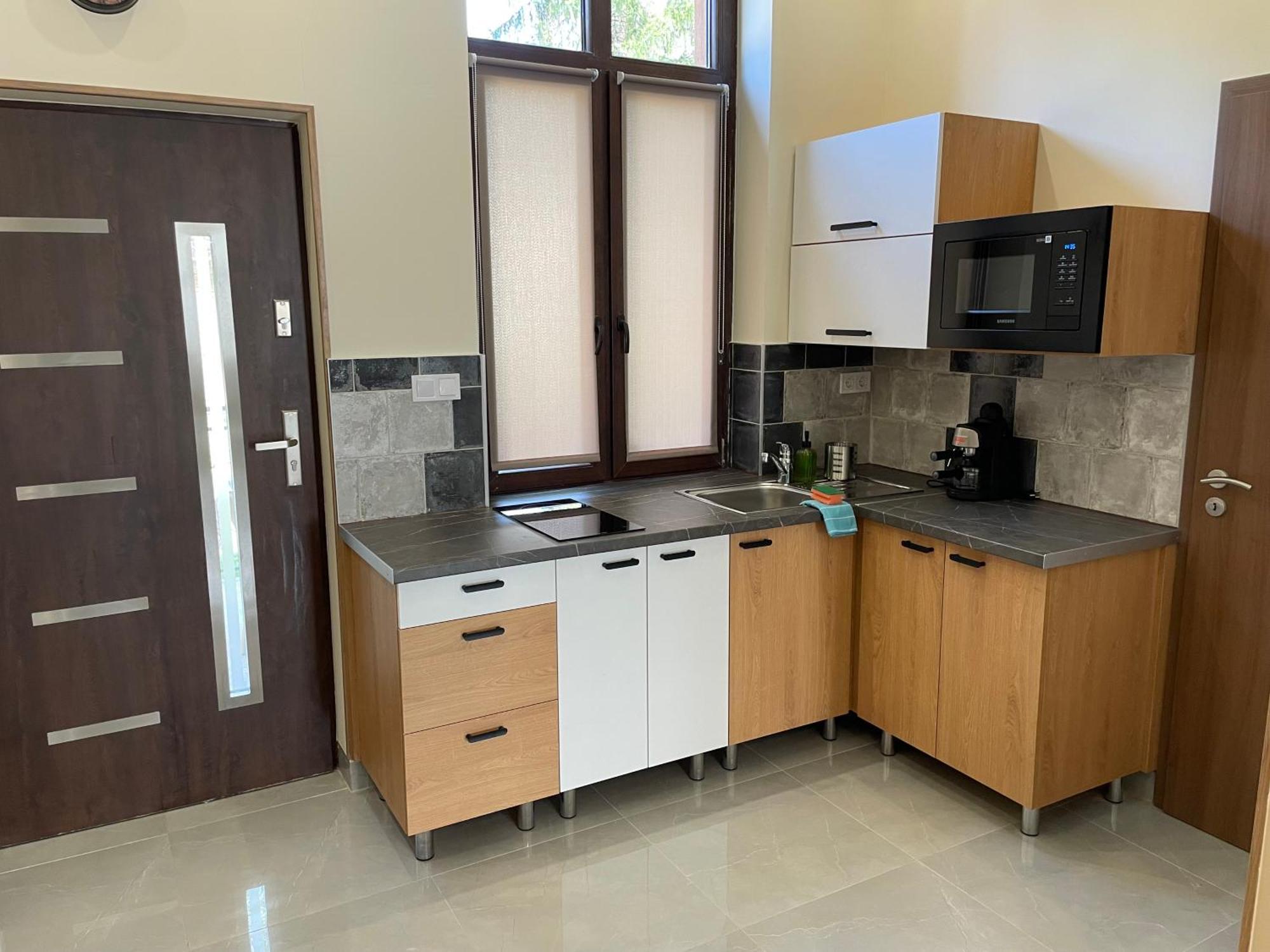 Kovacs Apartmanhaz Kiskunhalas Zimmer foto
