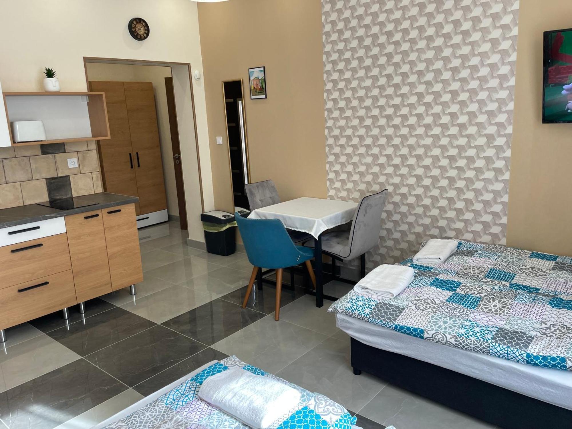 Kovacs Apartmanhaz Kiskunhalas Zimmer foto